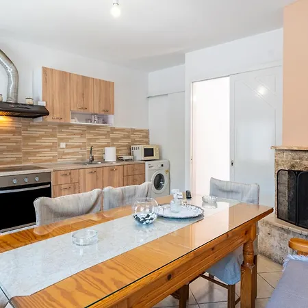 Corfu Fotis House בית נופש *